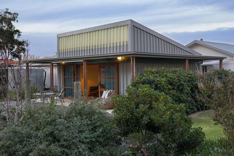 Studio 367 - Darwin Holiday 6