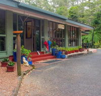 Chilverton Cottages  Restaurant - Darwin Holiday