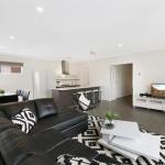 Palm Grove Beach House Dromana - Darwin Holiday 0