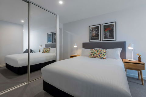 Oaks Melbourne Southbank Suites - Darwin Holiday 5