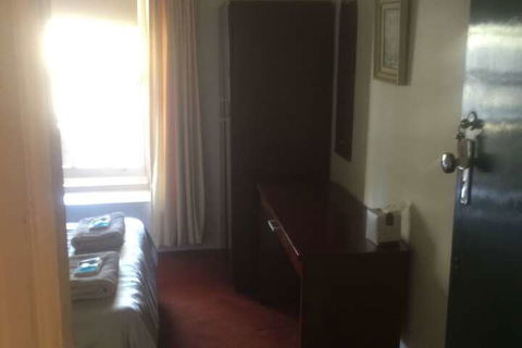 Ross Hotel - Darwin Holiday 1