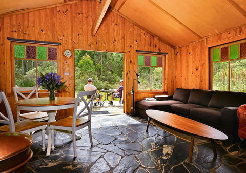 Saintys Creek Cottage - Darwin Holiday 5