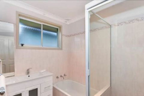 Bass House - Darwin Holiday 5