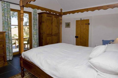 Brooklands Heritage B & B - Darwin Holiday 7