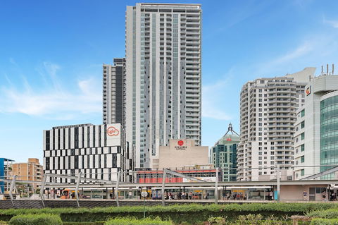 Meriton Suites Chatswood - Darwin Holiday 1