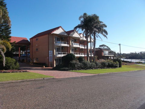 Ulladulla Harbour Motel - Darwin Holiday 1
