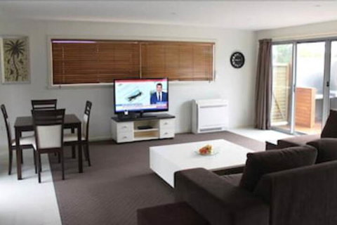 170 Hazards View Unit 2 - Darwin Holiday 4