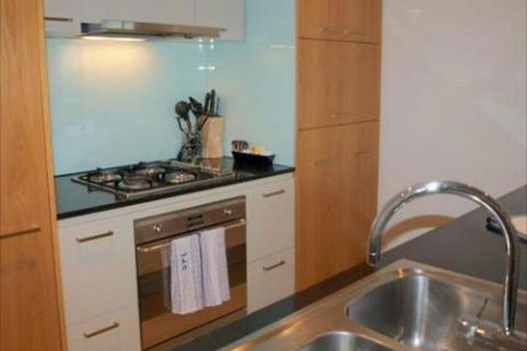 Docklands Prestige Apartments - Darwin Holiday 4