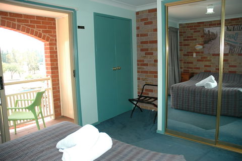 The Roseville Apartments - Darwin Holiday 2