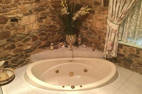 The Olde Devonshire House - Darwin Holiday 4
