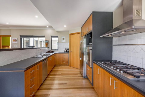 Geographe Cove Resort - Darwin Holiday 1