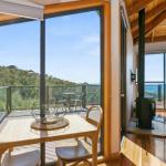 Point Of View - Darwin Holiday 0