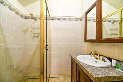 Cotehele B & B - Darwin Holiday 6