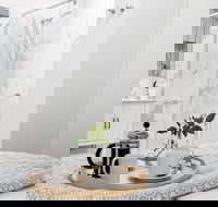 Lake Daylesford Apartments 3 - Darwin Holiday