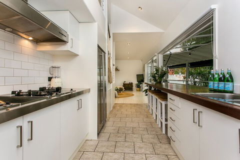 A PERFECT STAY - Cactus Rose Villa - Darwin Holiday 3