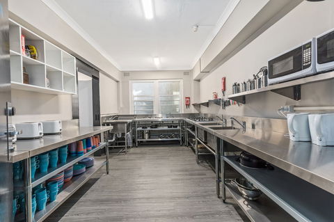 Ady's Place Backpackers - Darwin Holiday 6