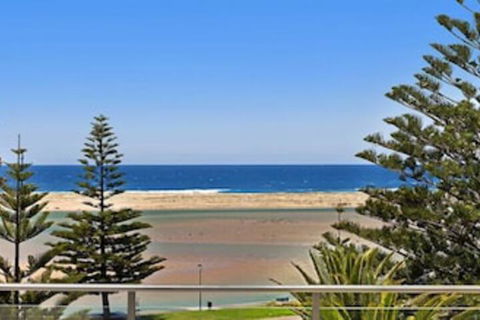 Coast Luxury Apartment Penthouse 23 - Darwin Holiday 7