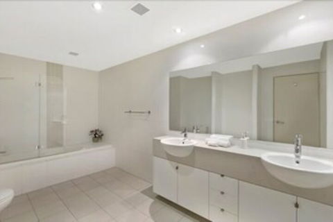 Coast Luxury Apartment Penthouse 23 - Darwin Holiday 5