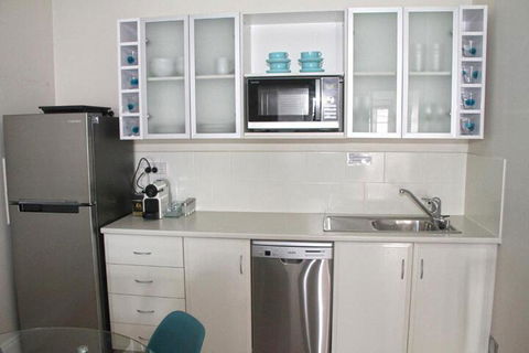 Smugglers Inn Studio Apartments - Darwin Holiday 6