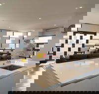 AKOM Prahran - Darwin Holiday