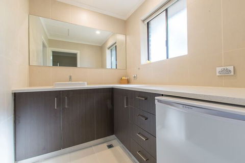 Mick O'Shea's - Darwin Holiday 6