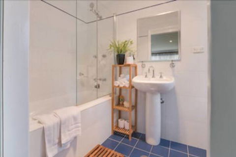 Mountainside B&B - Darwin Holiday 5