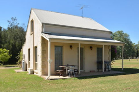Madigan Wine Country Cottages - Darwin Holiday 0