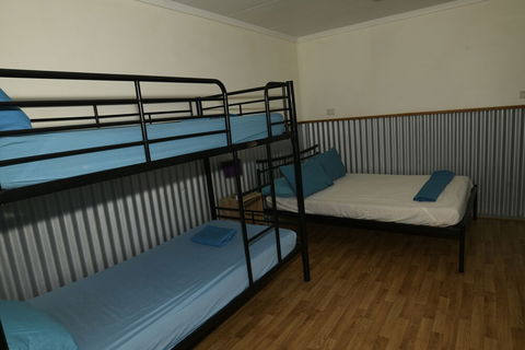 Scottys Mission Beach YHA - Darwin Holiday 5