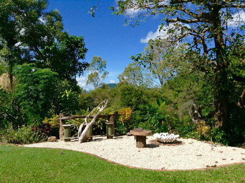 Butterfly Studio - Darwin Holiday 3
