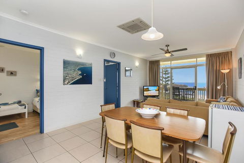 The Dolphins Beachfront Apartments - Darwin Holiday 4