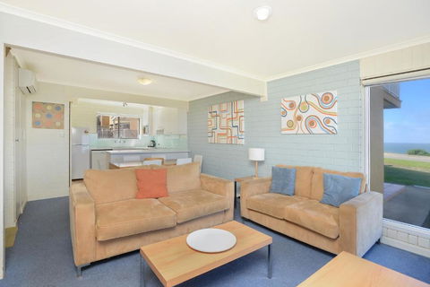 South Seas Beachfront Apartments - Darwin Holiday 2