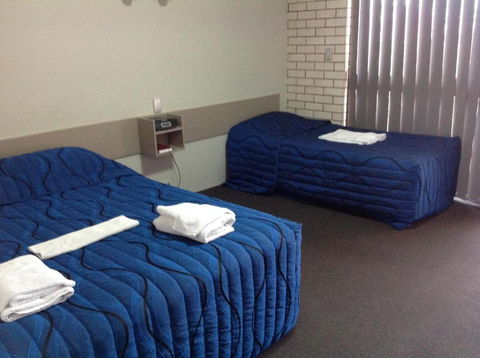 Tannum Sands Hotel / Motel - Darwin Holiday 4
