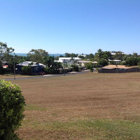 Tannum Sands Hotel / Motel - Darwin Holiday 2