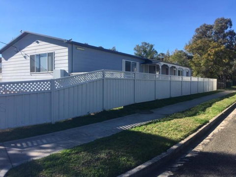 Mystic Blue & Green Meadow - Darwin Holiday 4