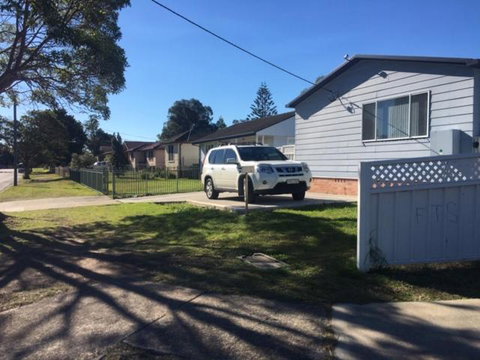 Mystic Blue & Green Meadow - Darwin Holiday 2