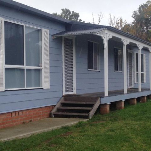 Mystic Blue & Green Meadow - Darwin Holiday 3