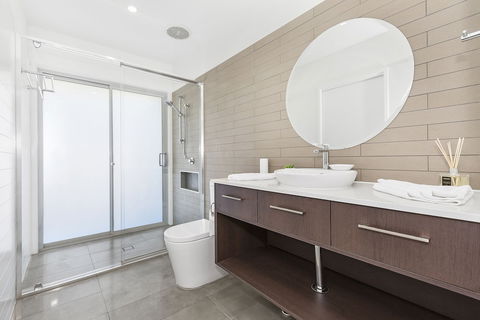 Sun Dream Palace Tweed Coast Holidays - Darwin Holiday 3