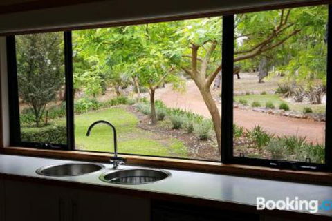 Mistover Valley Yallingup - Darwin Holiday 6