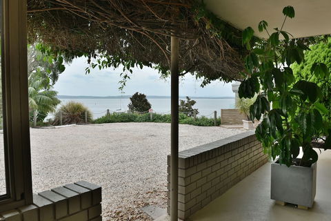 Dutchies Motel Nelson Bay - Darwin Holiday 0