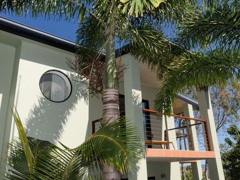 Compass Point - Darwin Holiday 4