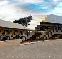 Karri Aura - Darwin Holiday