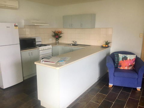 Blue Waters Holiday Cottages For 2 - Darwin Holiday 2