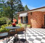 Winston Cottage at Three Sisters - Darwin Holiday