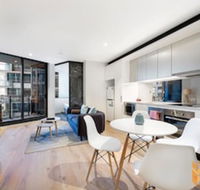 IFSuites IFSTAYS Upper West Side Apartment - Darwin Holiday