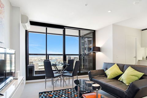 IFSuites (IFSTAYS) Upper West Side Apartment - Darwin Holiday 2