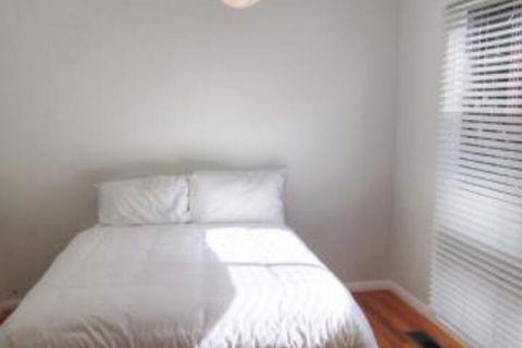 Beach Haven Poolside - Darwin Holiday 3