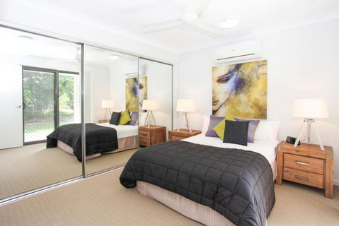 Beach Breeze Holiday House - Darwin Holiday 5