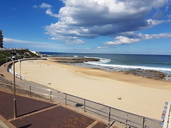 Newcastle Short Stay Apartments - Sandbar Newcastle Beach - Darwin Holiday 1