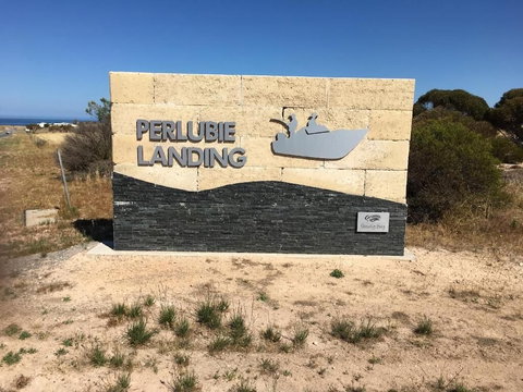 Perlubie Sea - Darwin Holiday 0