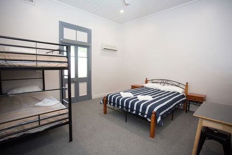 Australian Hotel Grafton - Darwin Holiday 7